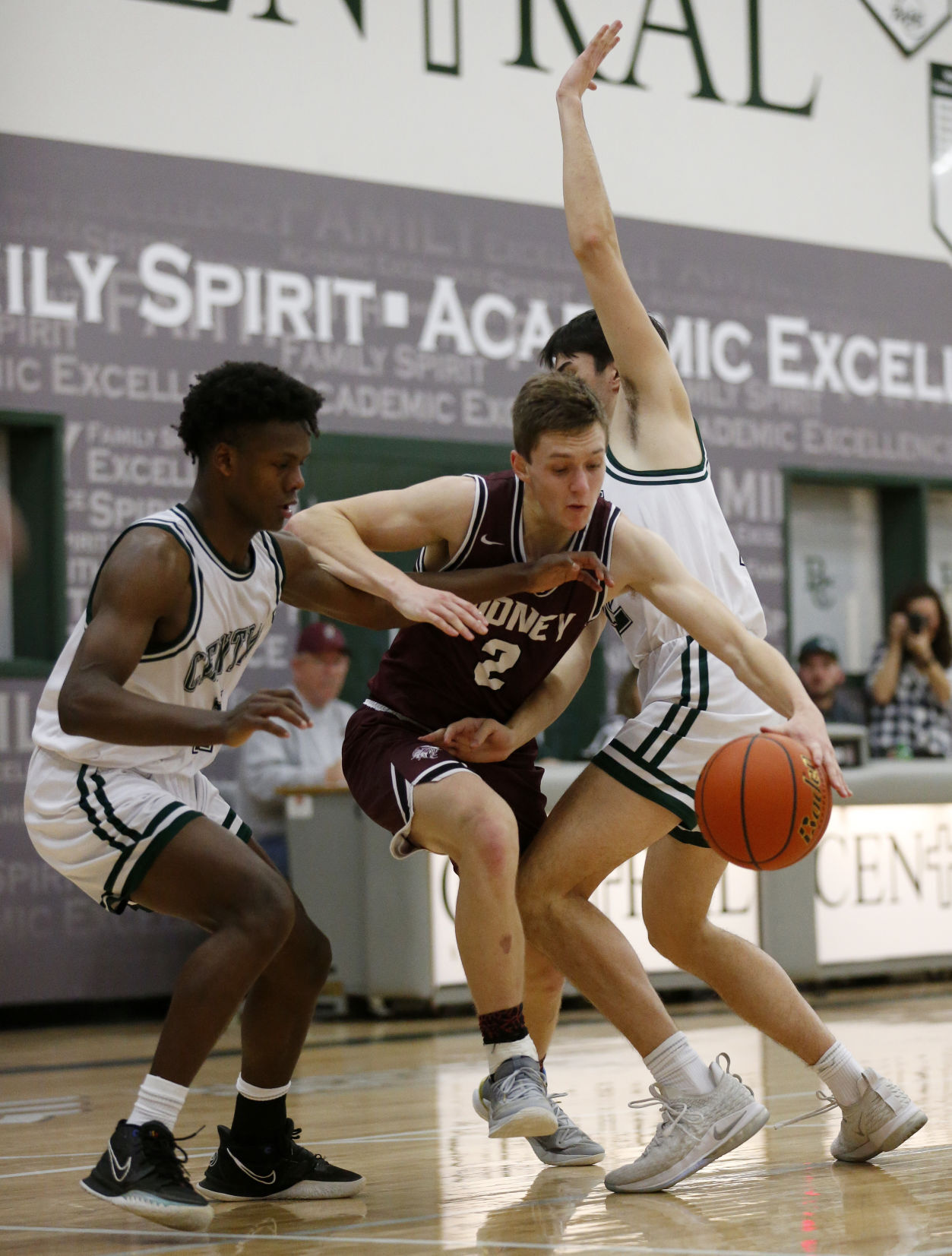 Central v Sidney boys hoops